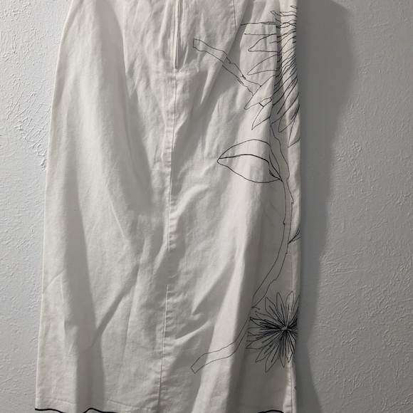 Women's White Benneton Linen A line Midi Skirt - Picture 3 of 5